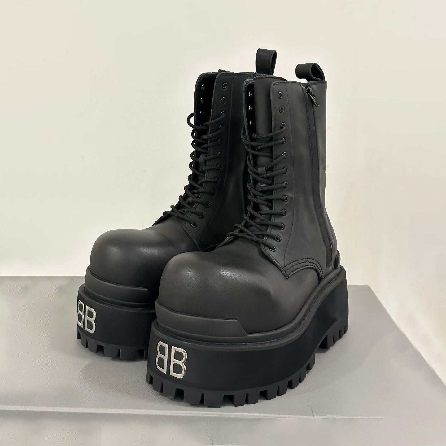 Balenciaga Men's And Women's Fall/winter Fashion Casual Round Toe Sleeveless Zipper Lace Up Thick Sole Martin Boots Short Boots Shoes #79318