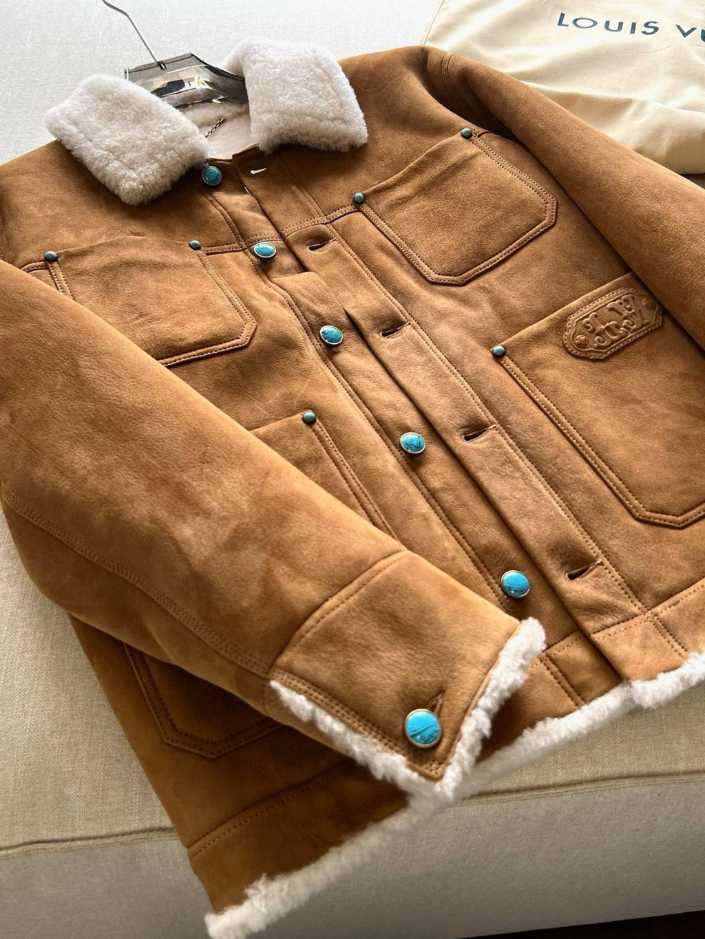 Louis Vuitton Men's Autumn and Winter Solid Color Lapel Single Breasted Sheep Leather Long Sleeve Jacket #74261