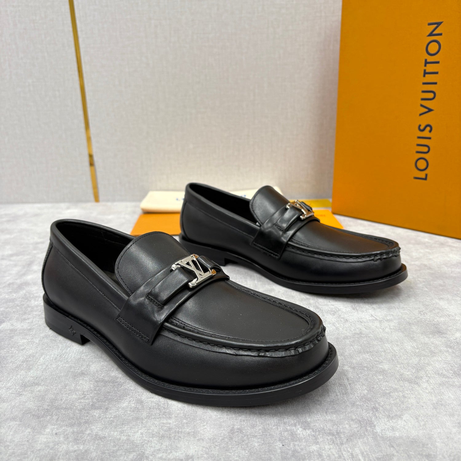Louis Vuitton Major Casual Shoes #378273