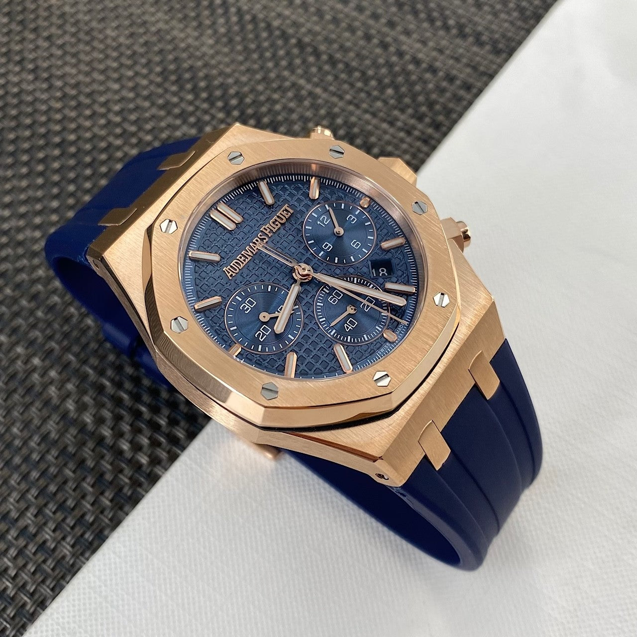 Audemars Piguet ROYAL OAK Men's Automatic Movement Watch With 50-meter Water Resistance And Leather Strap 41mm Watch #77941