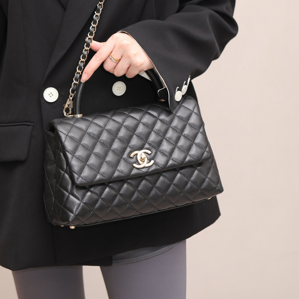 Chanel COCO Handle 16 Classic Logo Black Gold Leather Caviar Chain Shoulder Crossbody Mini Small Medium Women's Spring Summer Black Bag Bags #81386