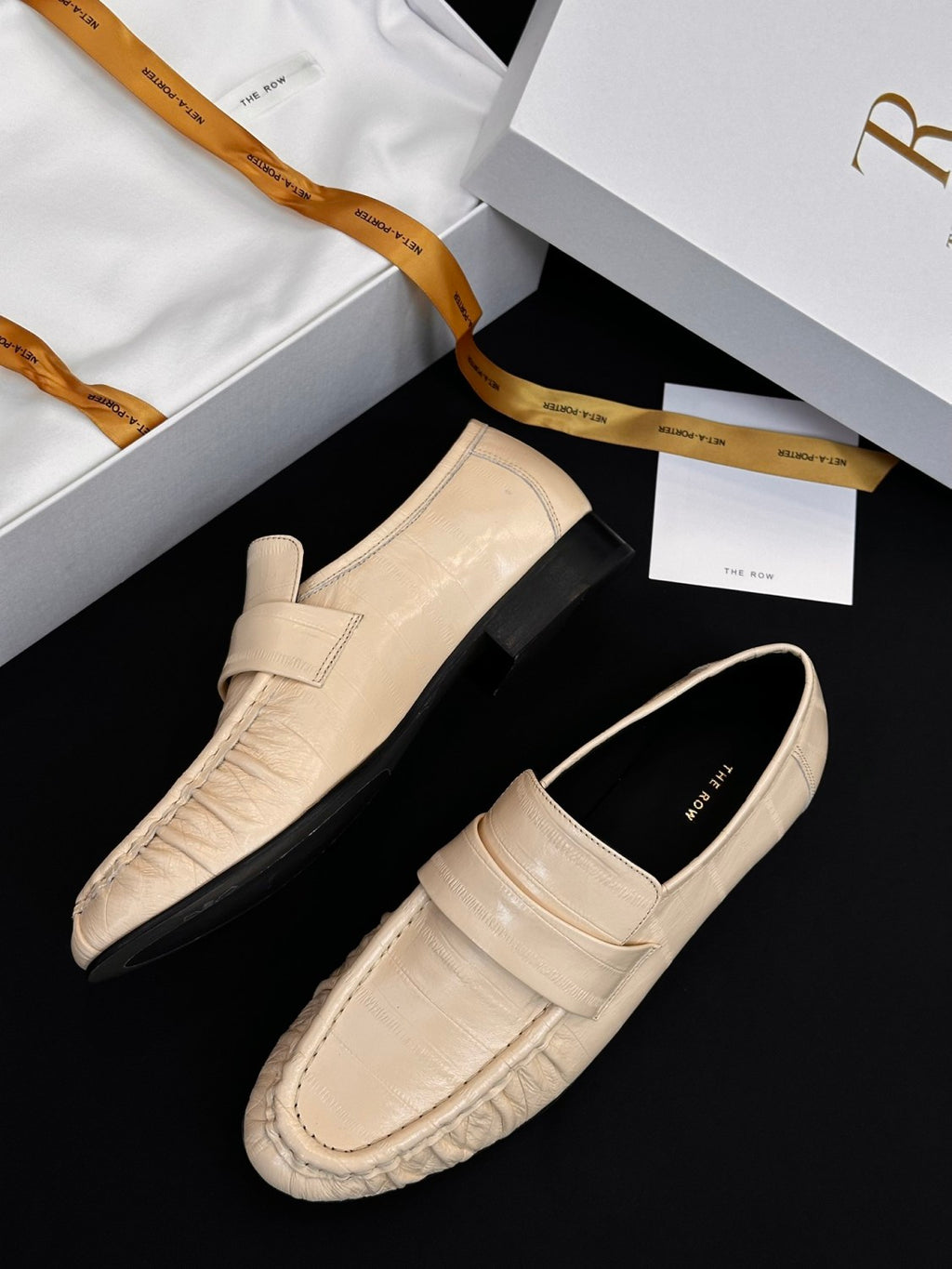 THE ROW Women's Fashion Classic Round Toe Slip On Loafers With Pleated Leather Embossing Pleated Texture Slip On Loafers Shoes #79179