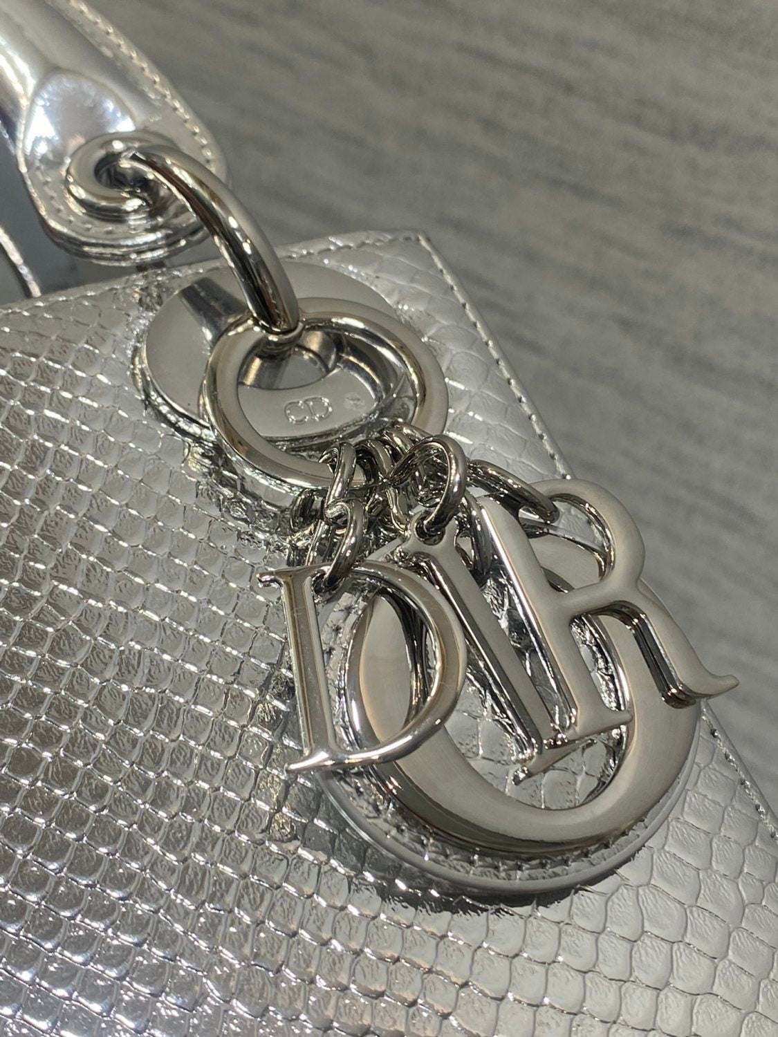 Dior Lady Women's Solid Color Metal Pendant Detachable Chain Shoulder Strap Snake Skin Single Shoulder Crossbody Handbag Bag Bags #77722