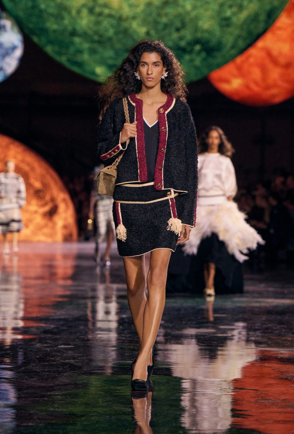 Chanel 2026 Spring/summer Maxi Clutch Bag Brown Suede With Metal Chain Stylish And Elegant Handbag  Bags #196600