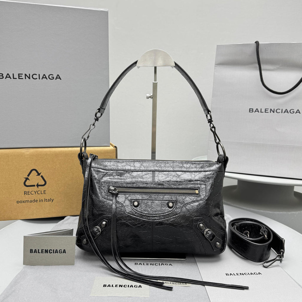 Balenciaga LE CITY MOTO Men's And Women's Fashion Classic Solid Color Zipper Closure Leather Adjustable Strap Shoulder Bag Crossbody Bag Motorcycle Bag Bags 8461882AB6Z1251 #79567