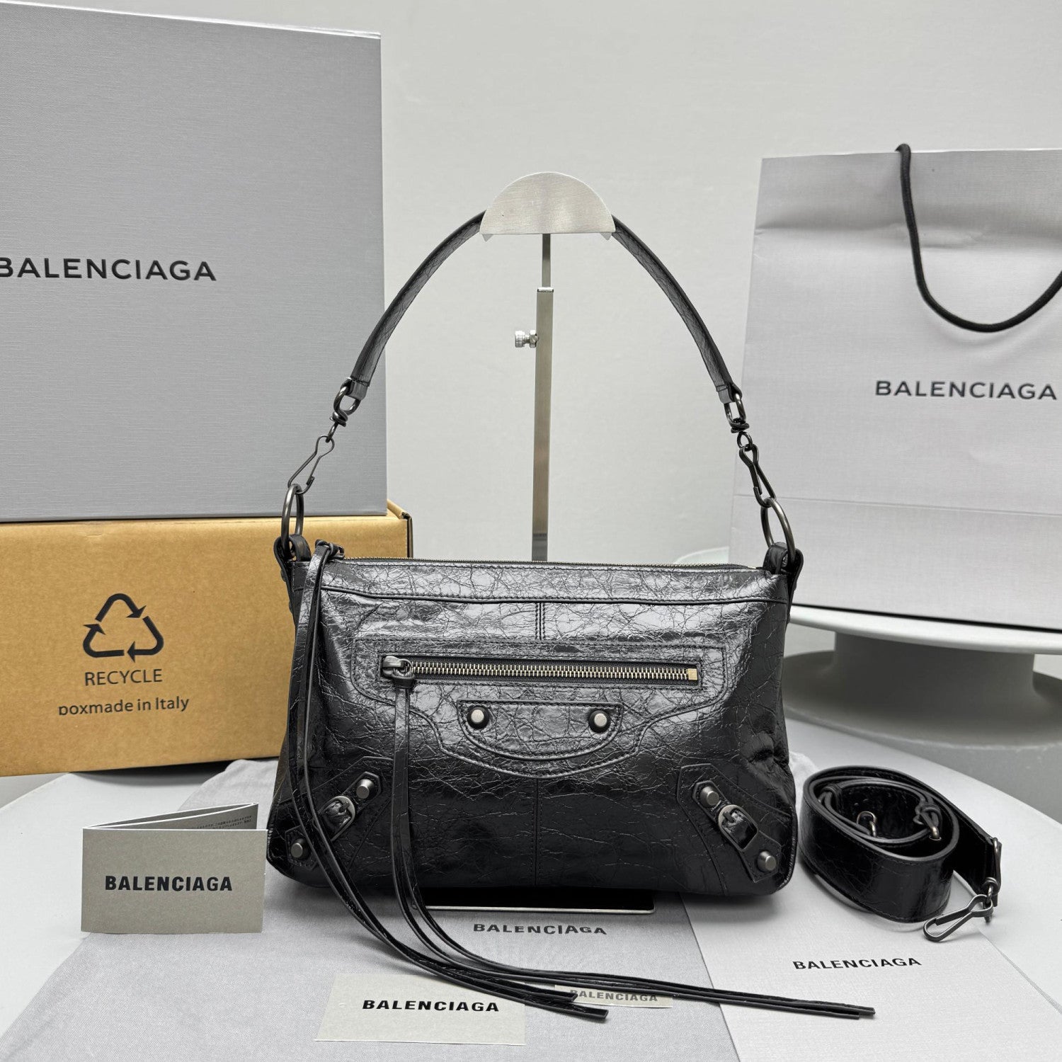 Balenciaga LE CITY MOTO Men's And Women's Fashion Classic Solid Color Zipper Closure Leather Adjustable Strap Shoulder Bag Crossbody Bag Motorcycle Bag Bags 8461882AB6Z1251 #79567