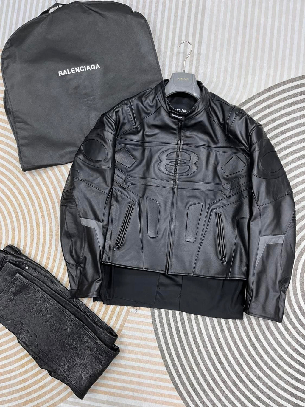 Balenciaga Men's Fall And Winter Black Round Neck Zipper Closure Regular Fit Long Sleeve Leather Jacket #73673