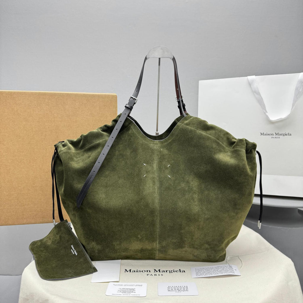 Maison Margiela Drawstring Shopping Bag Large-Capacity Slant-Cross Green Bag Fashionable. Trendy Casual Retro Bag #82584A