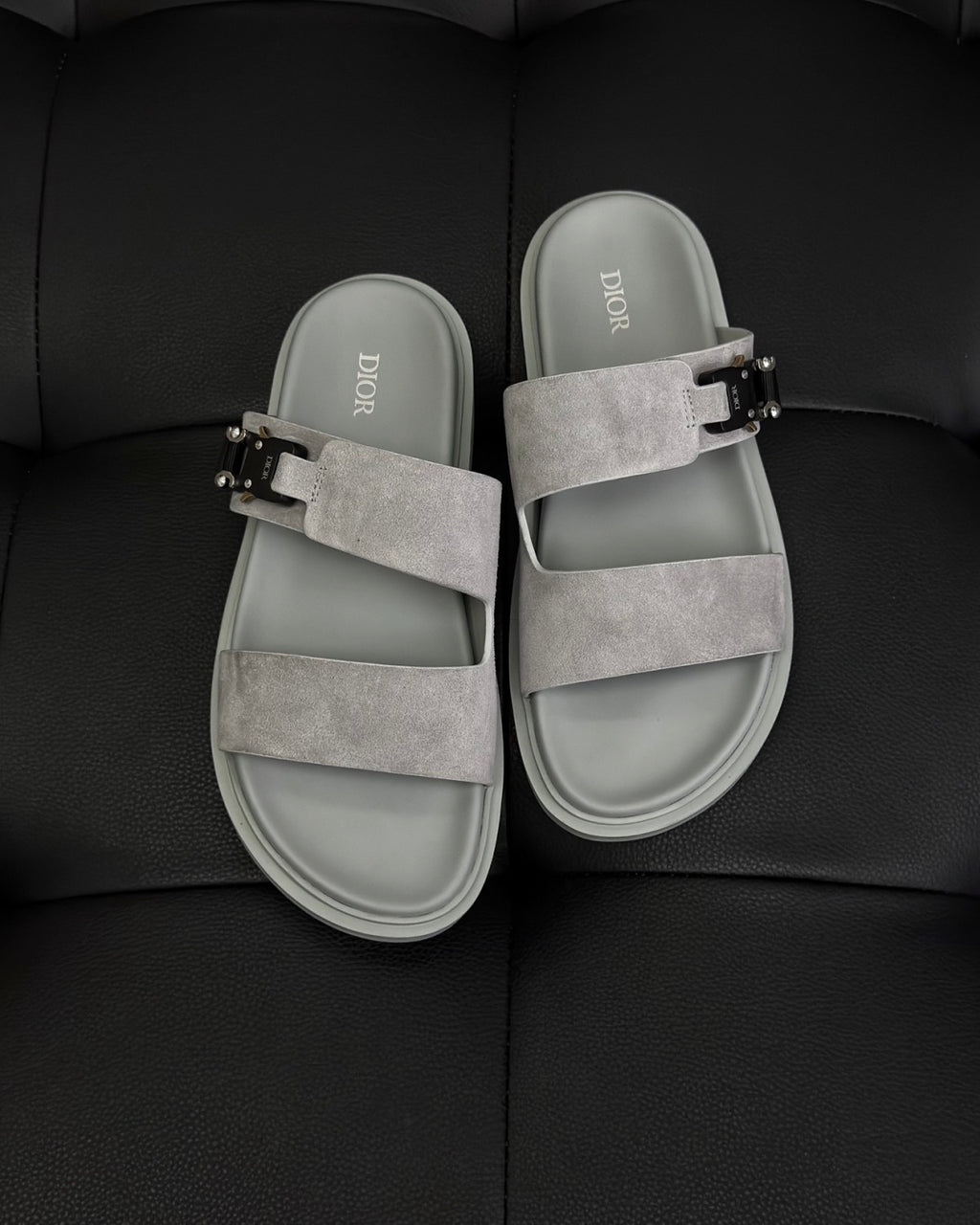 Dior Aqua Men's Summer Solid Color Classic Fashion Casual Suede Leather Aluminum Buckle Round Toe Flat Shoe Slippers Shoes #78181