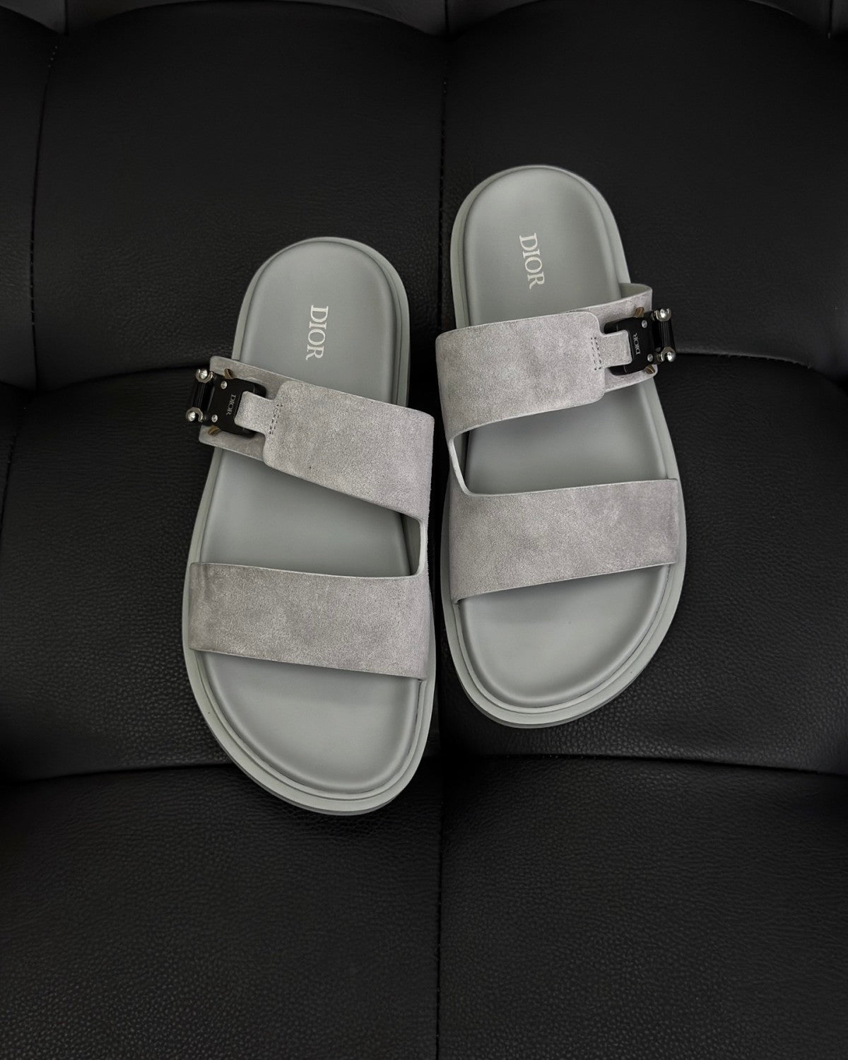 Dior Aqua Men's Summer Solid Color Classic Fashion Casual Suede Leather Aluminum Buckle Round Toe Flat Shoe Slippers Shoes #78181