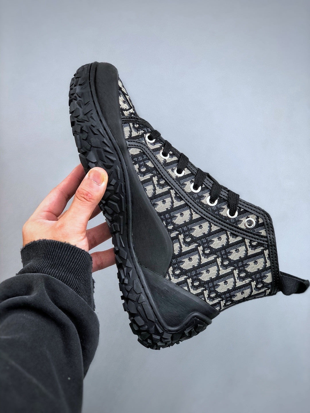 Dior Men's B28 Black Dior Oblique Jacquard and Rubber High Top Sneakers Trainers #335983