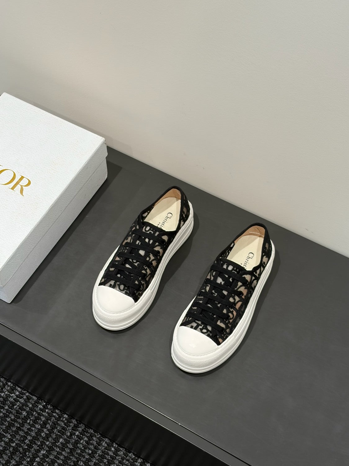 DIOR Walk n Dior Platform Sneaker Sky Blue Dior Oblique Embroidered Mesh #386883