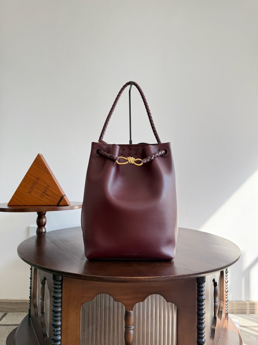 Bottega Veneta Andiamo Women's Fashion Classic Solid Color Leather Bucket Bag Crossbody Tote  Bag  Bags 844169V4O922250 #79186