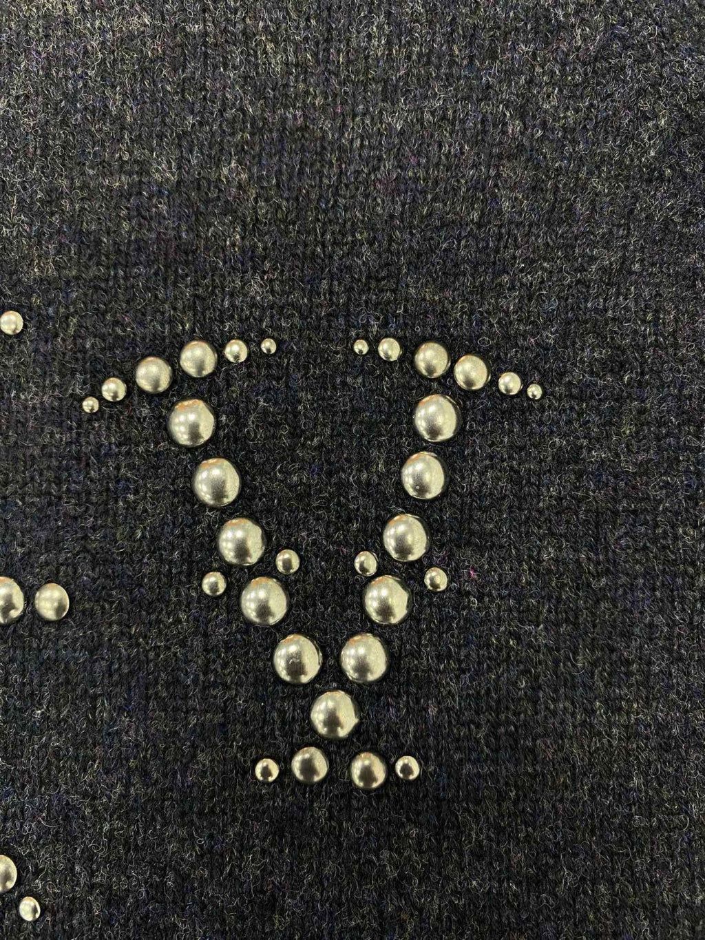 Louis Vuitton Embellished Long Sleeved Merino Wool Crewneck #289751