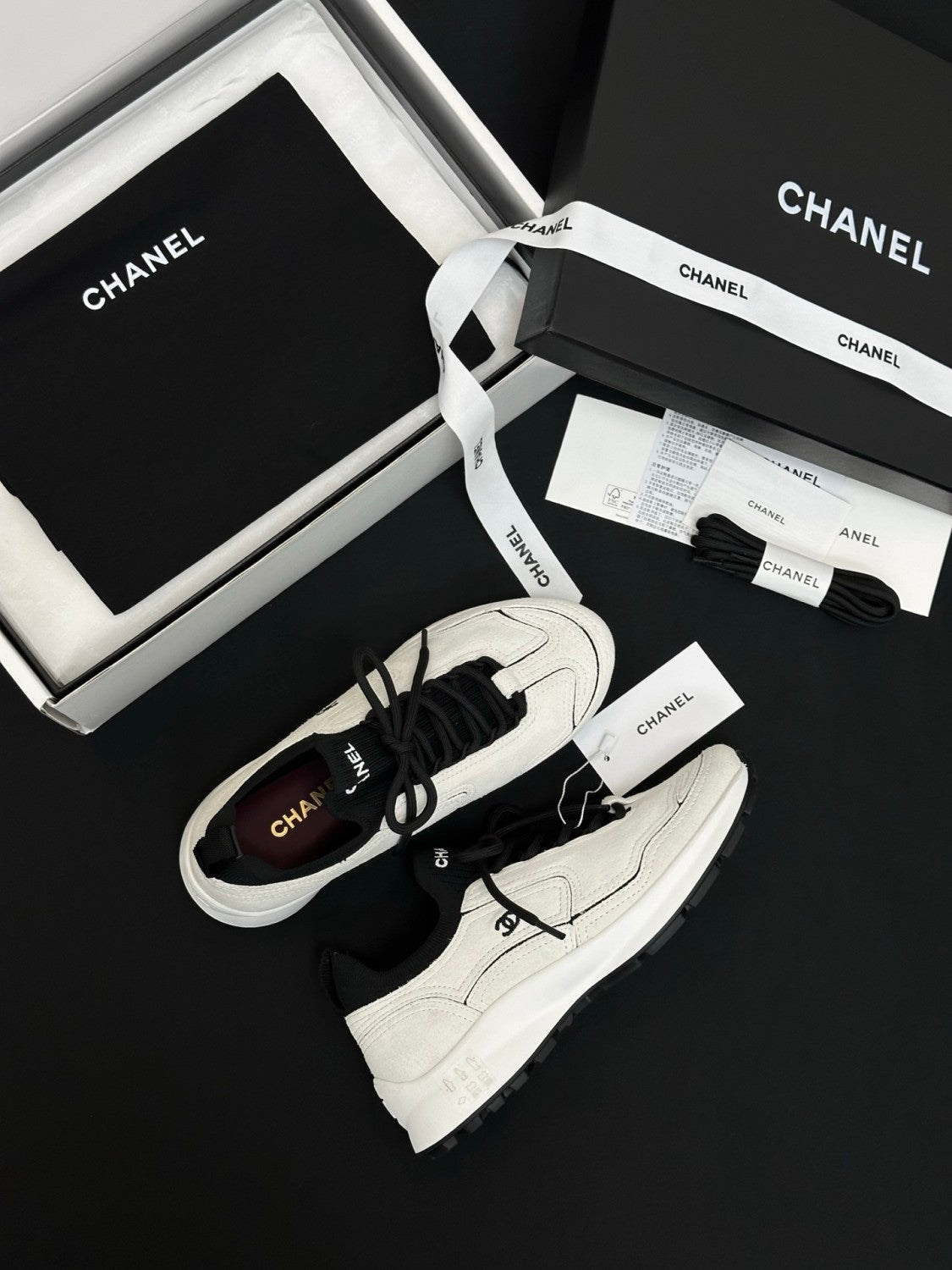 Chanel Cc Retro Casual Sneakers #387599