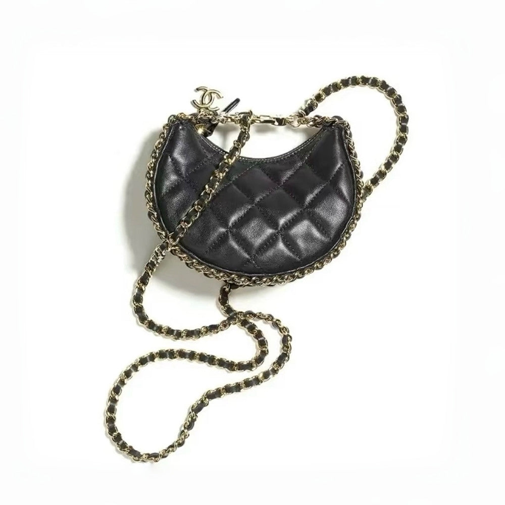 Chanel Diamond Chain Moon Bag Fashionable and Versatile Shoulder Crossbody Bag #332644
