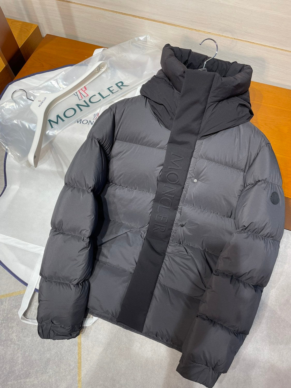 Moncler Men's Winter Letter Logo Embroidery Zipper Hooded Short Puffer Down Long Sleeve Jacket #73486
