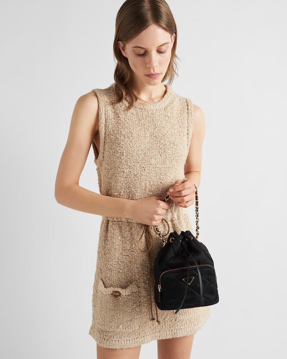 Prada Versatile Re-nylon Recycled Nylon Shoulder Bag Women's Mini Clutch With Diamond Quilting And Drawstring Closure 1bh0382aosvtoo #195681