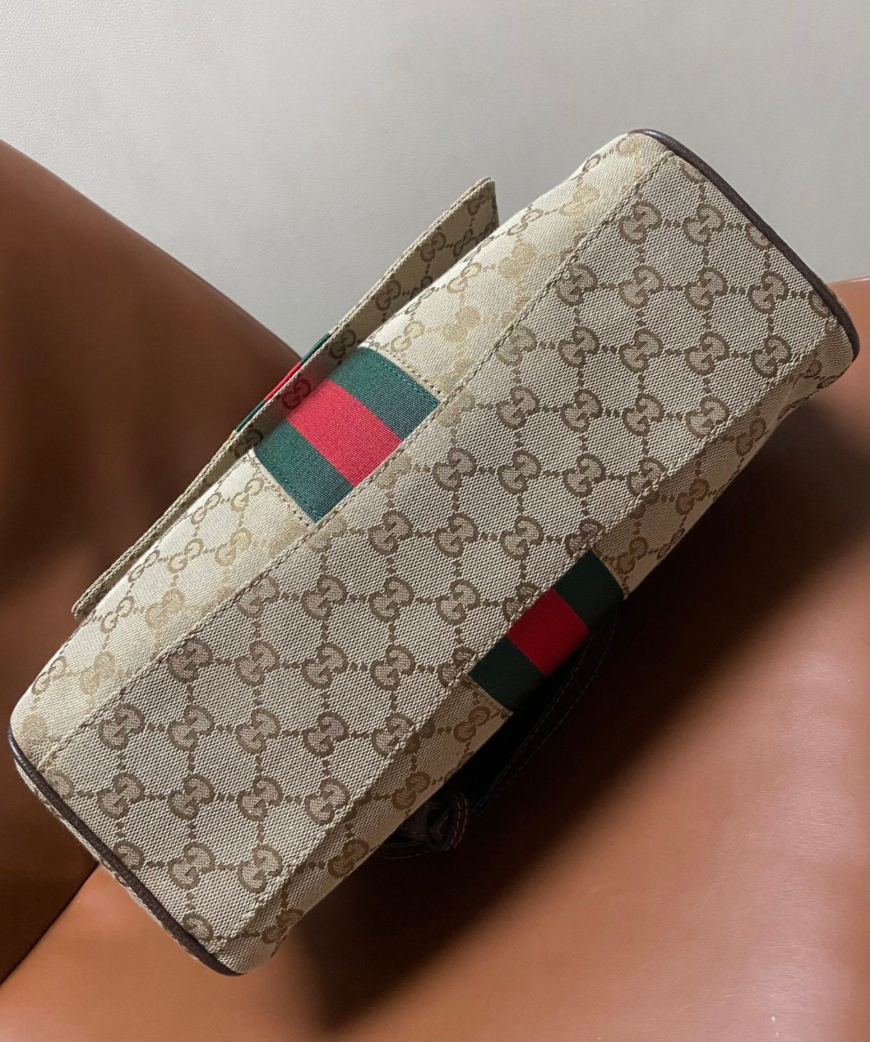 GUCCI Paparazzo Medium Top Handle Bag Leather #383705