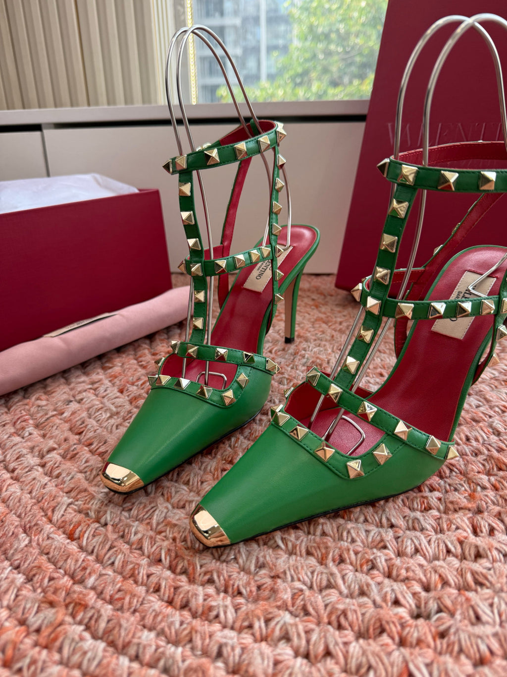 Valentino Rockstud Kidskin Pumps 100mm for Woman #385071