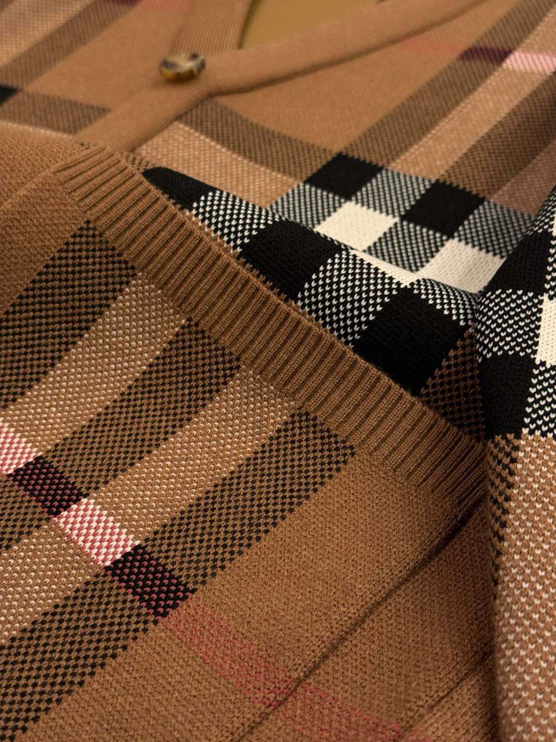 Burberry Men's Spring And Fall Plaid Print Wool Blend Single Breasted V-neck Long Sleeved Knit Cardigan Jacket #74819