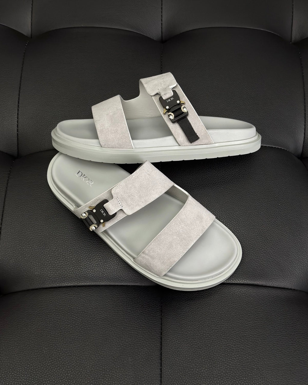 Dior Aqua Men's Summer Solid Color Classic Fashion Casual Suede Leather Aluminum Buckle Round Toe Flat Shoe Slippers Shoes #78181