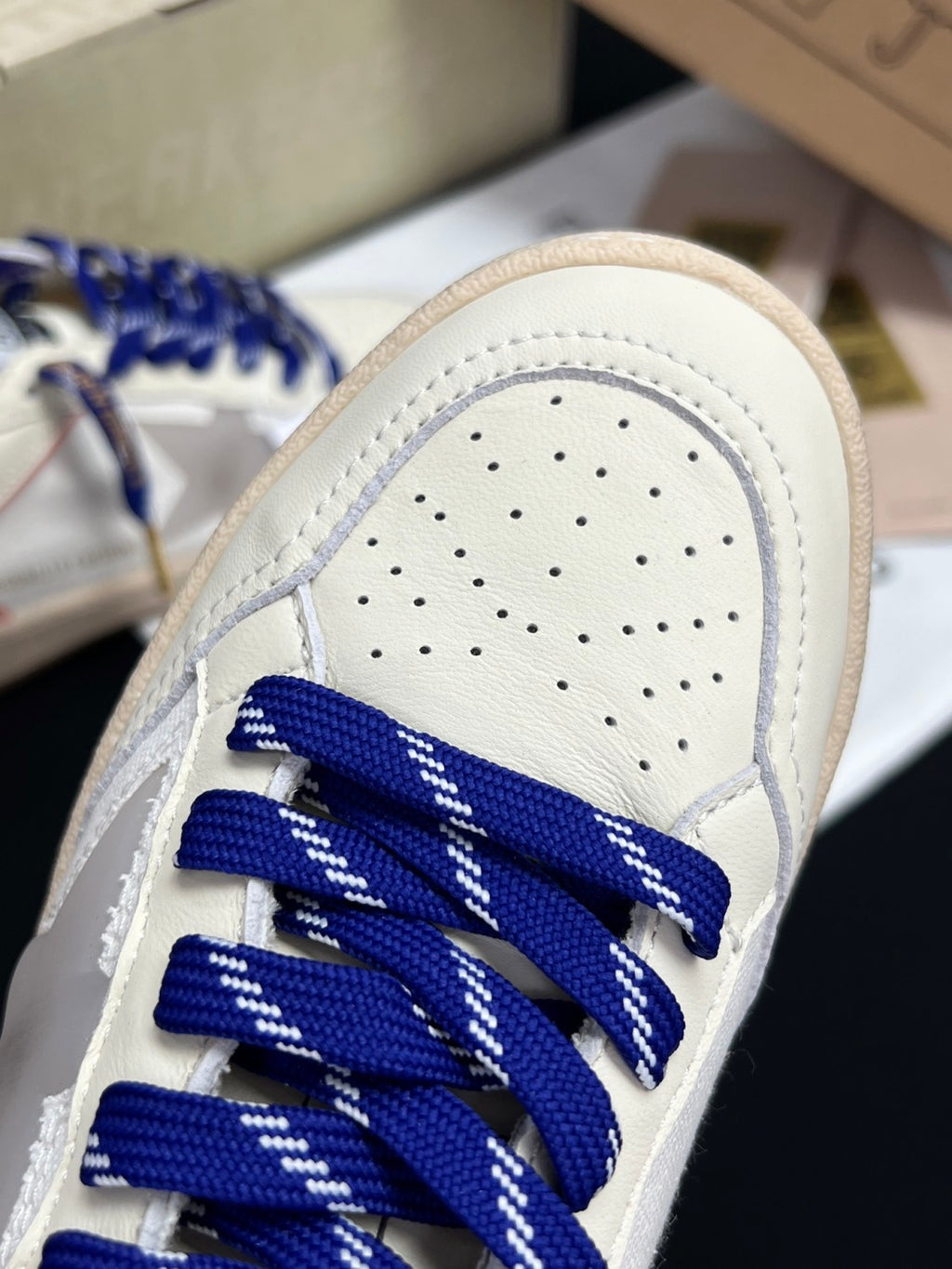 Golden Goose Women's Solid Color Retro Old Dirty Shoes Low Top Lace Up Sneakers #76319