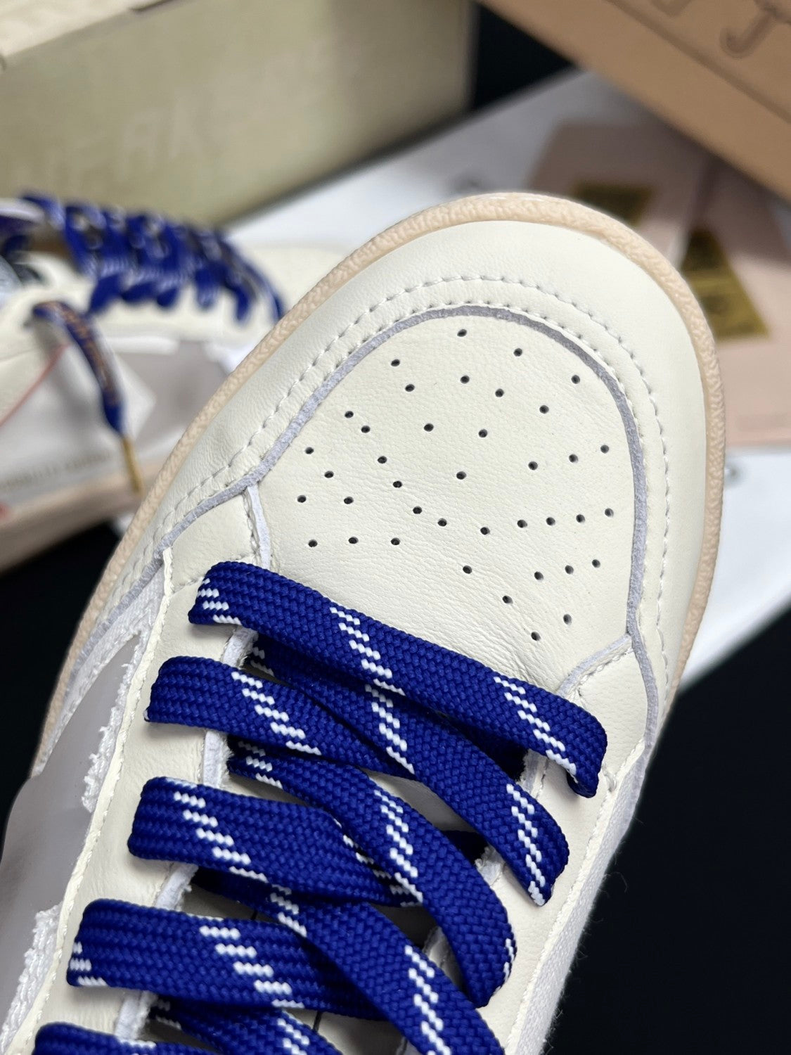Golden Goose Women's Solid Color Retro Old Dirty Shoes Low Top Lace Up Sneakers #76319
