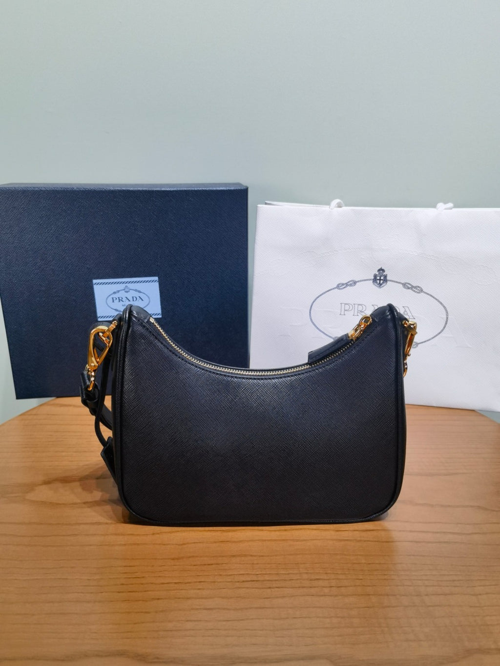 Prada Re-edition Mini Bag Aus Saffiano #333797