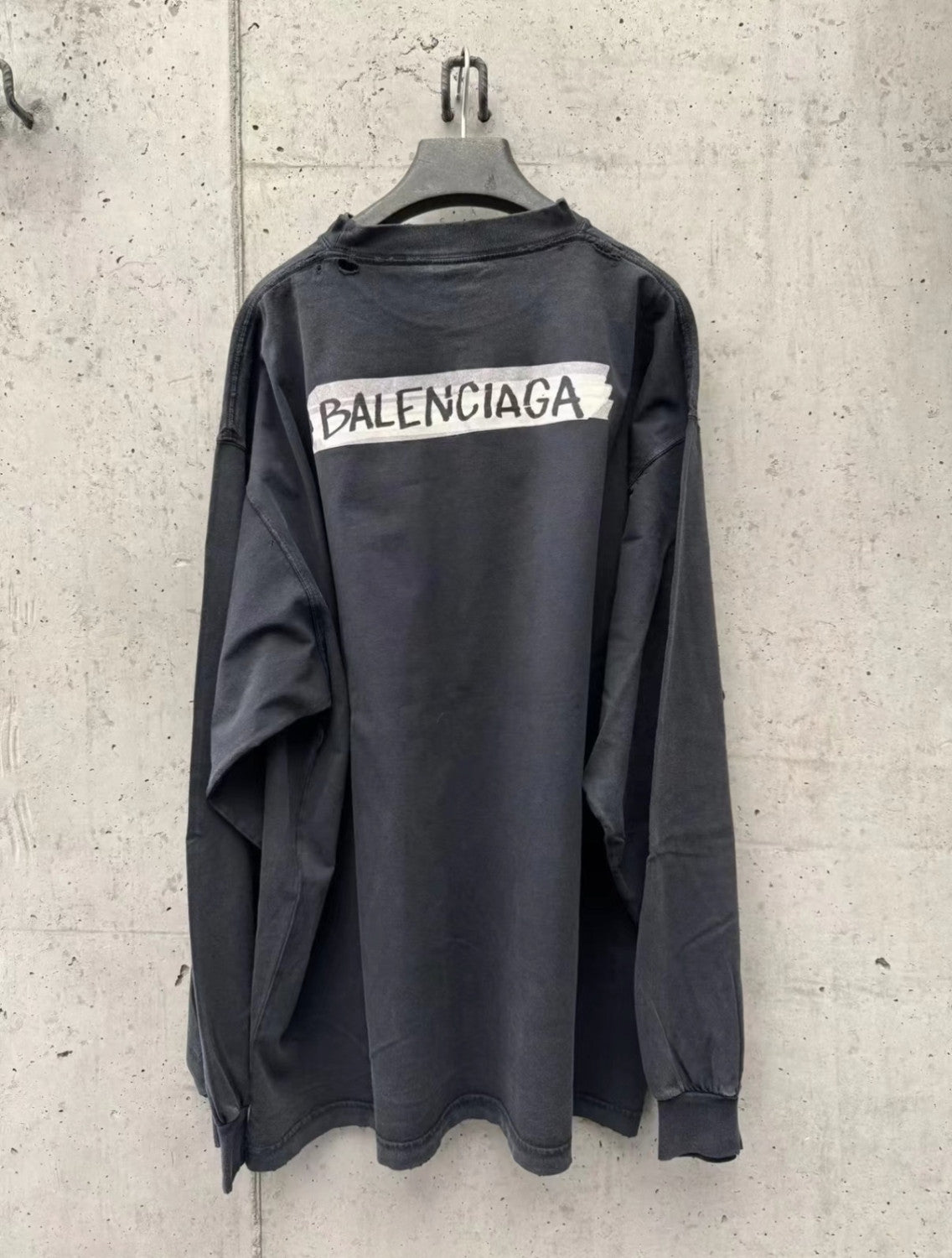 Balenciaga Top-quality Version Men's Masking Tape Long Sleeve T-shirt Large Fit in Faded Black #336737