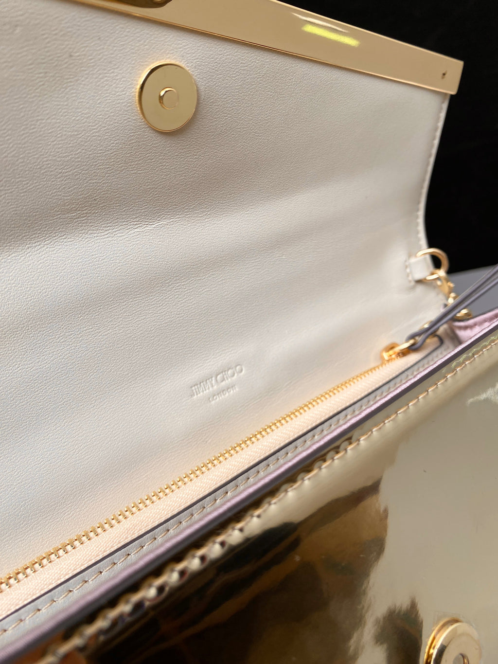 JIMMY CHOO Clutch Bag Mirror Finish Leather Magnetic Closure Detachable Chain Strap Versatile And Practical Bag Bags #197451