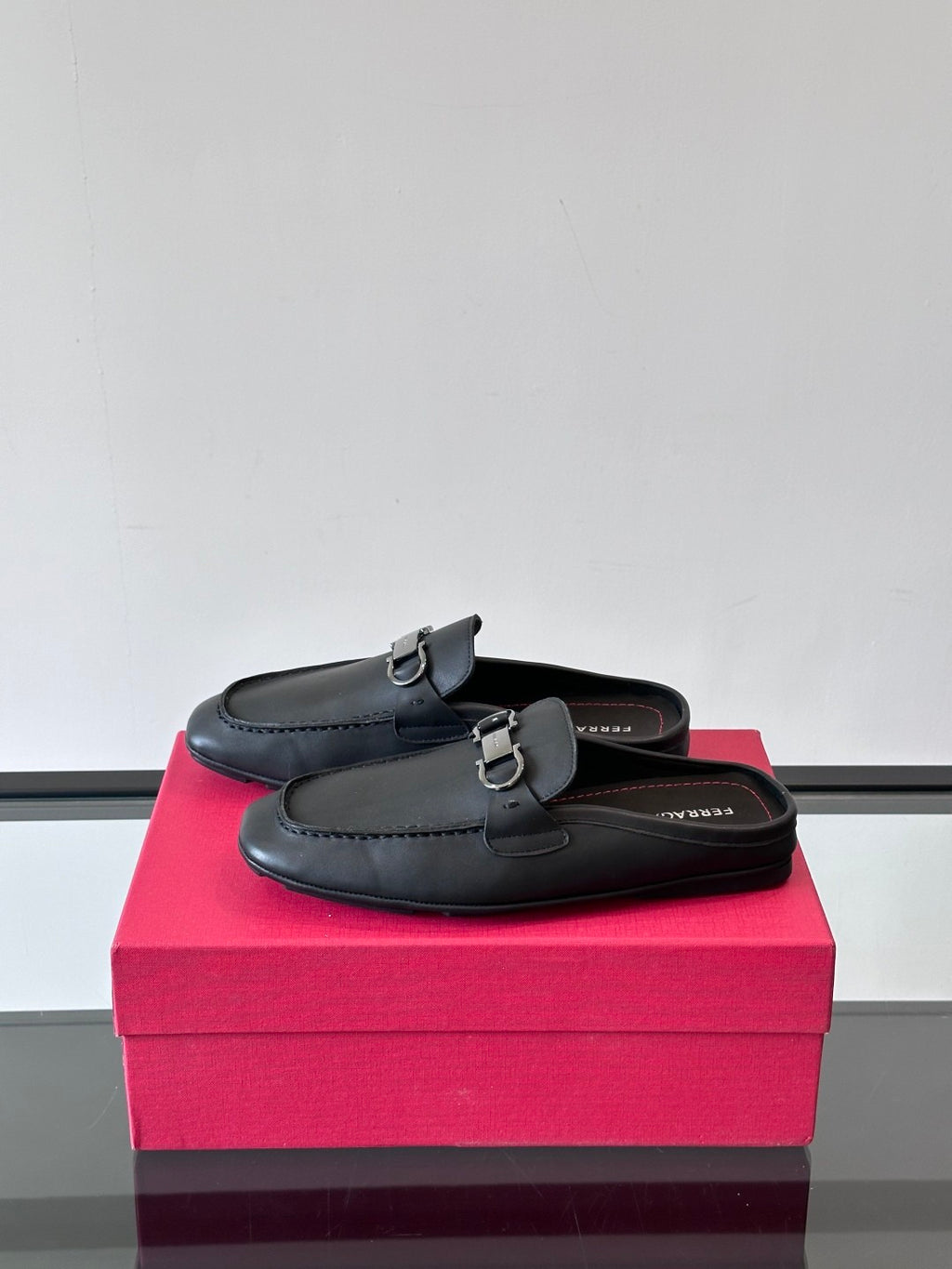 Ferragamo Men's Spring/Fall Solid Color Classic Calfskin Round Toe Open Back Mule Shoes #78195