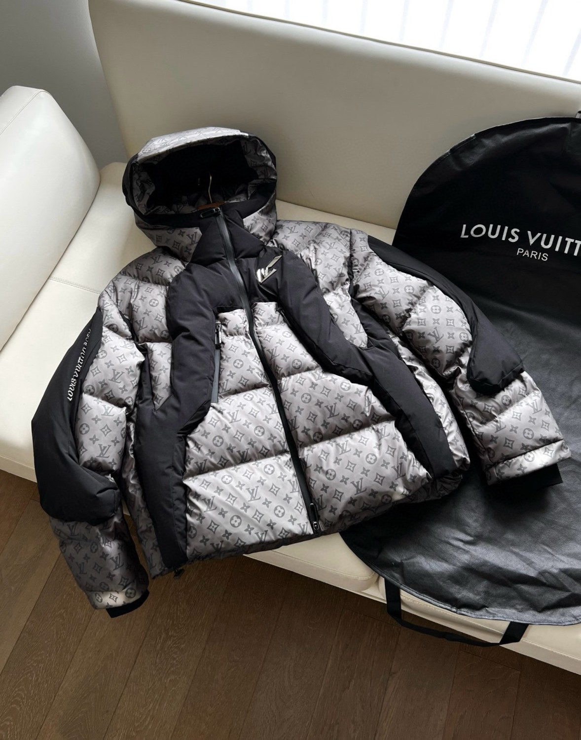 Louis Vuitton Men's Autumn and Winter Letter Printing Splicing Nylon Waterproof Fabric Warm Feeling Color Changing Hooded Zipper Long Sleeve Puffer Down Jacket #74186