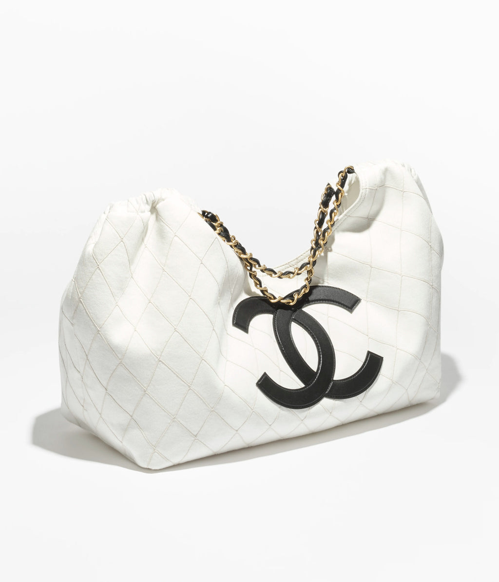 Chanel 26m Coco Beach Large Drawstring Beach Tote Bag In White With Black Double C Logo Stylish Elegant Chain-strap Bags Lady  Bags #197029