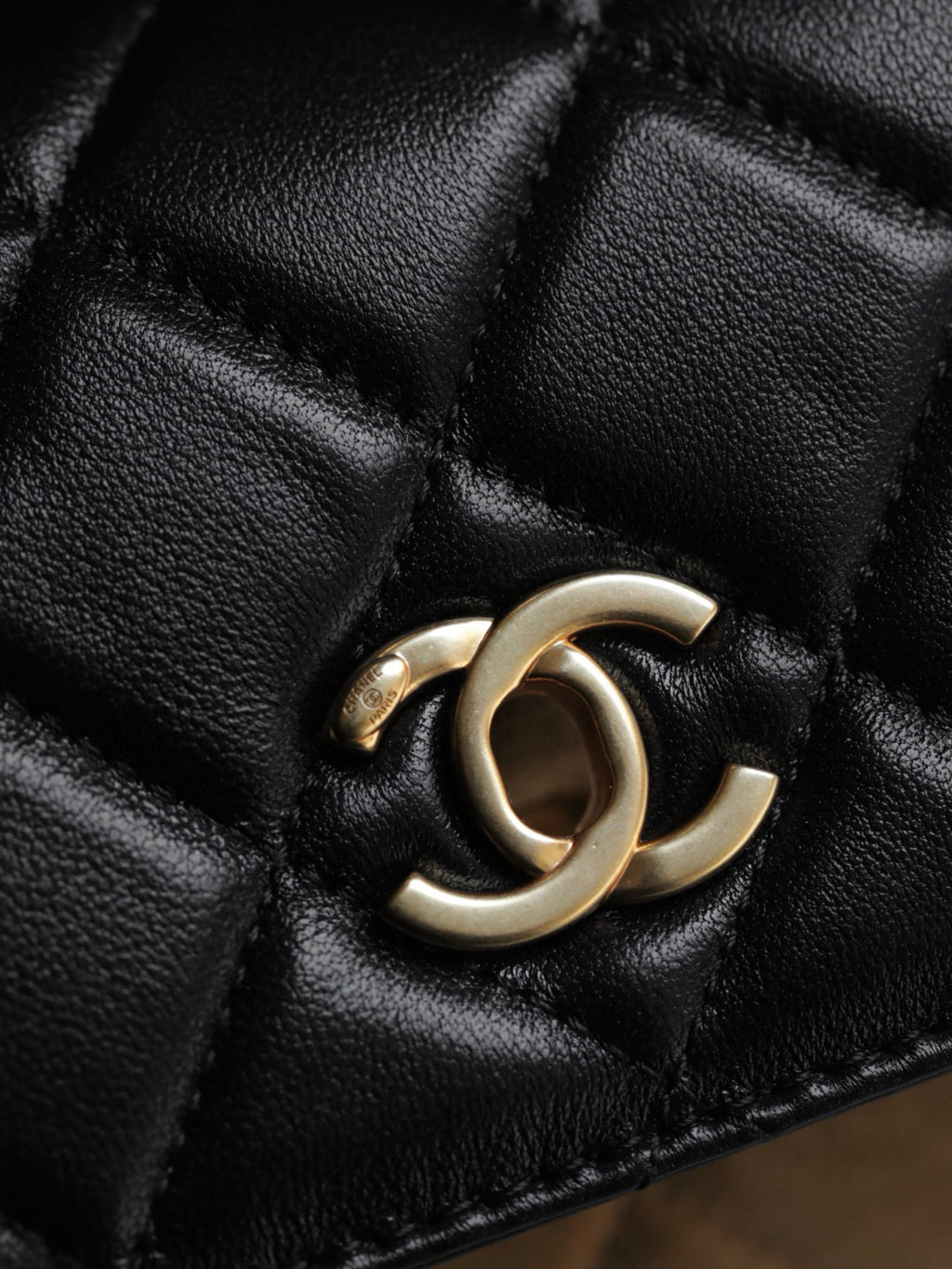 Chanel Women's Classic Fashion Trend Logo Diamond-patterned Lambskin Shoulder Bag Crossbody Bag Handbag Bags #78175