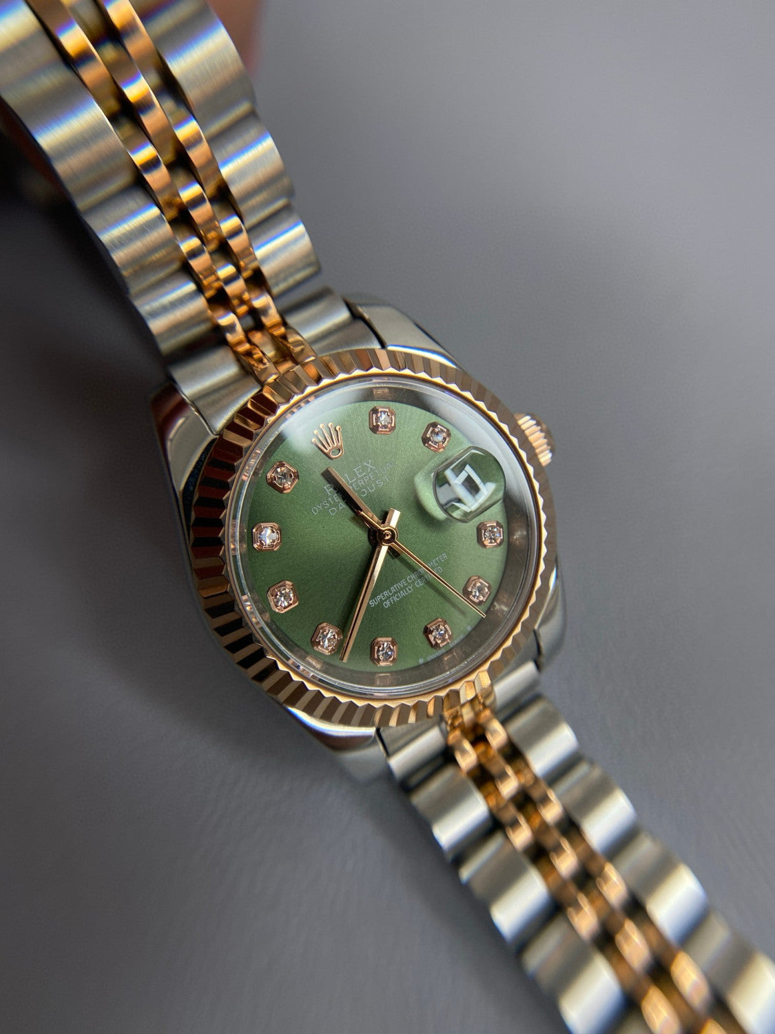 Rolex Women's Log-type Series Automatic Mechanical Movement Water-resistant Diamond-encrusted Green Dial Stainless Steel Bracelet 28mm Watch #77754
