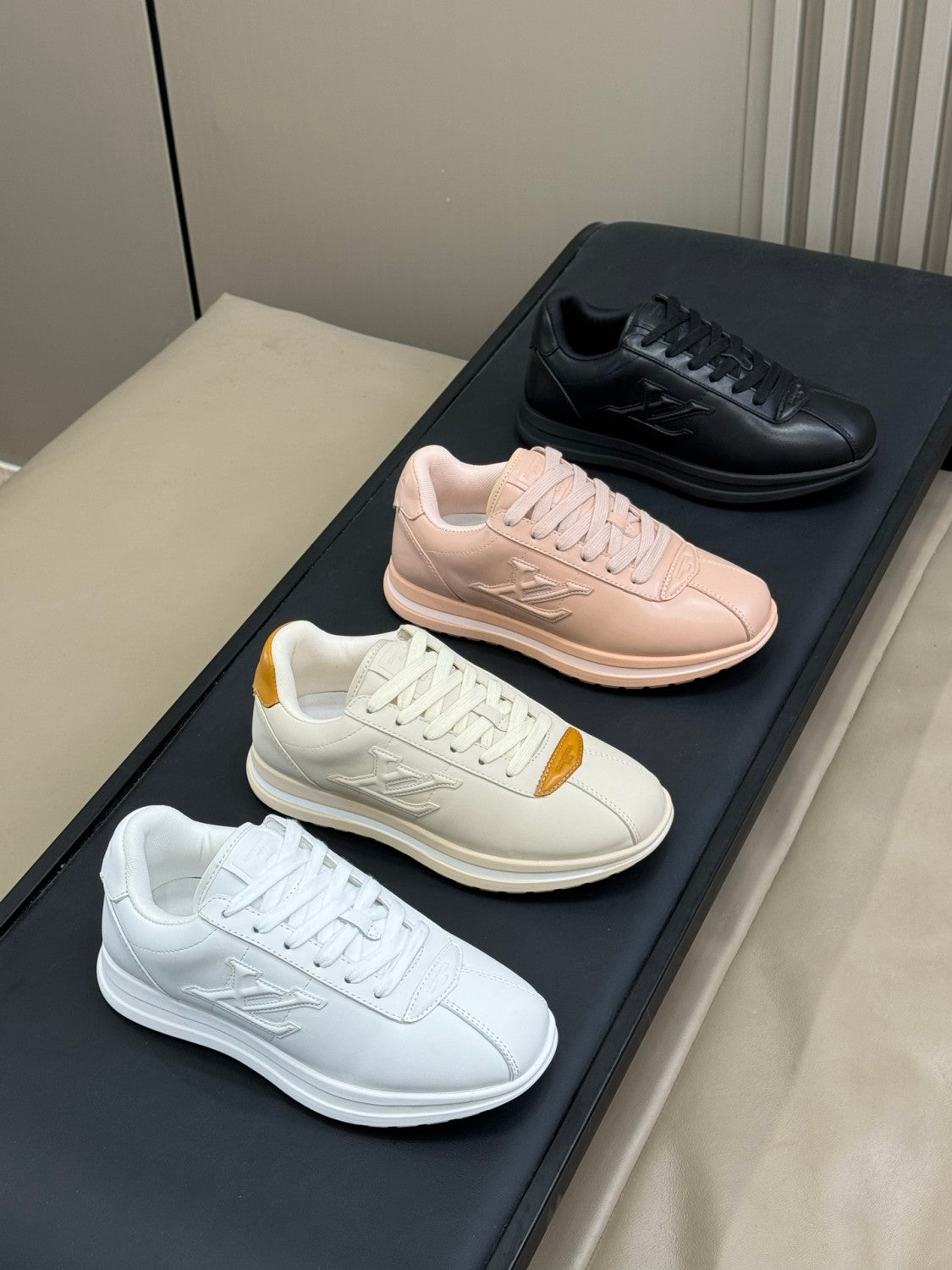 Louis Vuitton LV Buttersoft Men's and Women's Solid Color Leather Embroidered Logo Low-Top Lace-Up Sneakers Shoes #77347