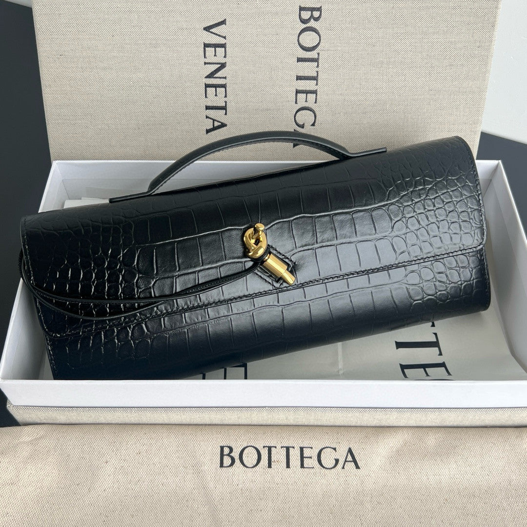 Bottega Veneta Andiamo Women's Solid Color Crocodile Leather Clutch Bag With Metal Clip Closure Bags #75797