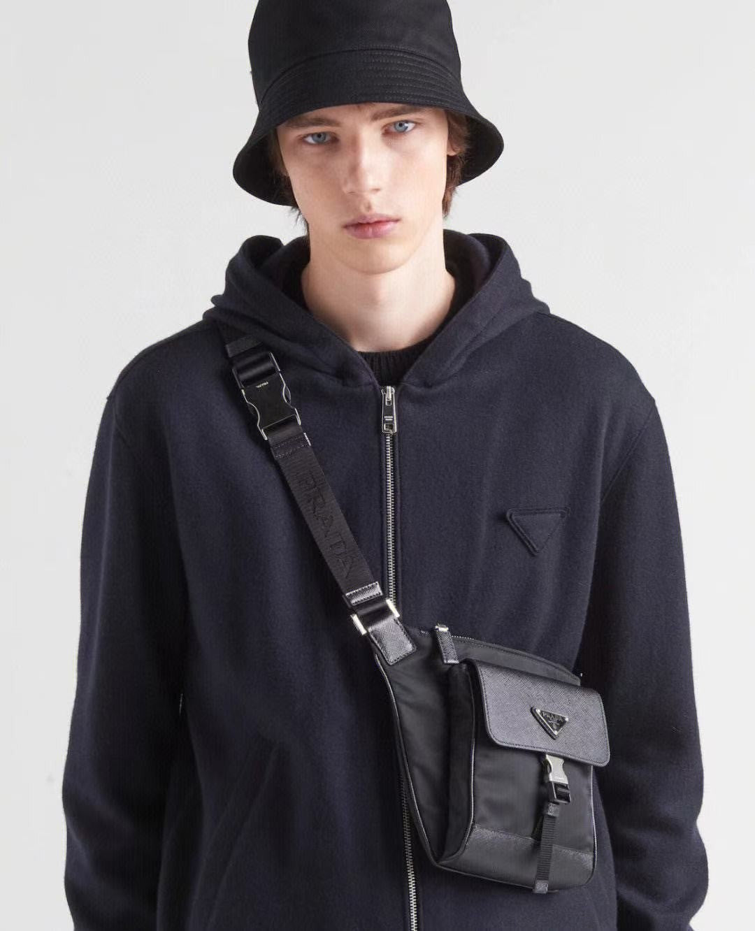 Prada Nfc Chip-equipped Waterproof Canvas Men's Crossbody Chest Bag Stylish Sophisticated Workwear-style Black Buckle Bags #195651