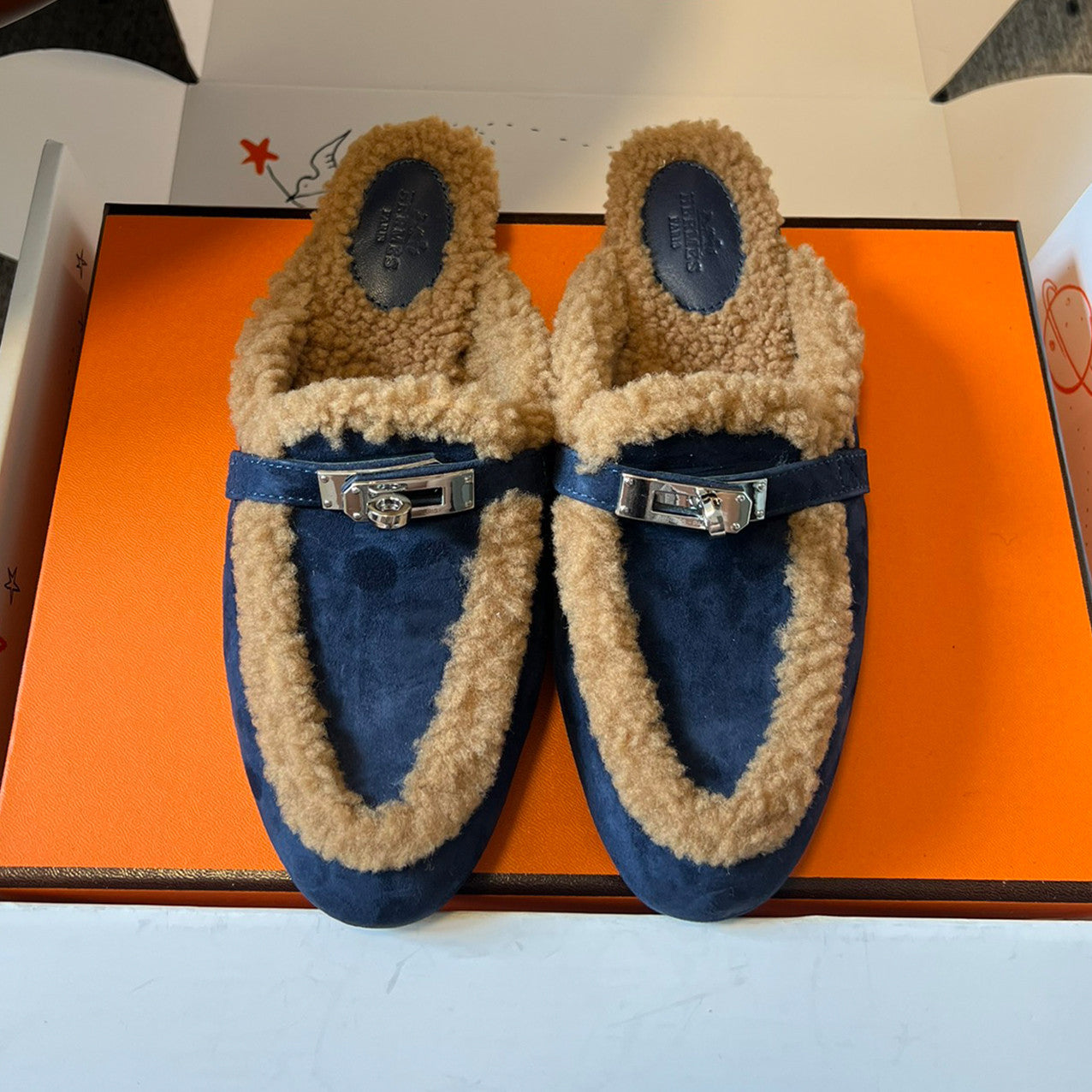 Hermes Women's Winter Suede Round-Toe Flat Half-Slip-On Shoes. Casual Solid Color Slip-On Slippers #81517