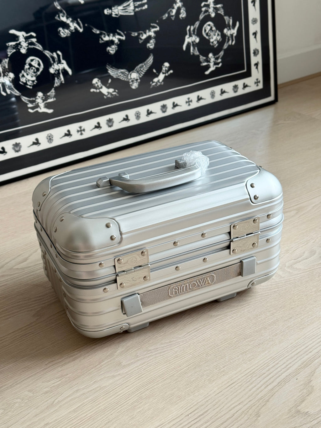 RIMOWA Aluminum Travel Vanity Case in Silver #379431