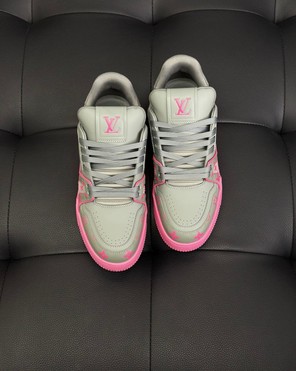 Louis Vuitton LV Trainer Men's Color-blocked Letter Print Pattern Cowhide Leather Low-top Lace-up Sneakers Shoes #77669