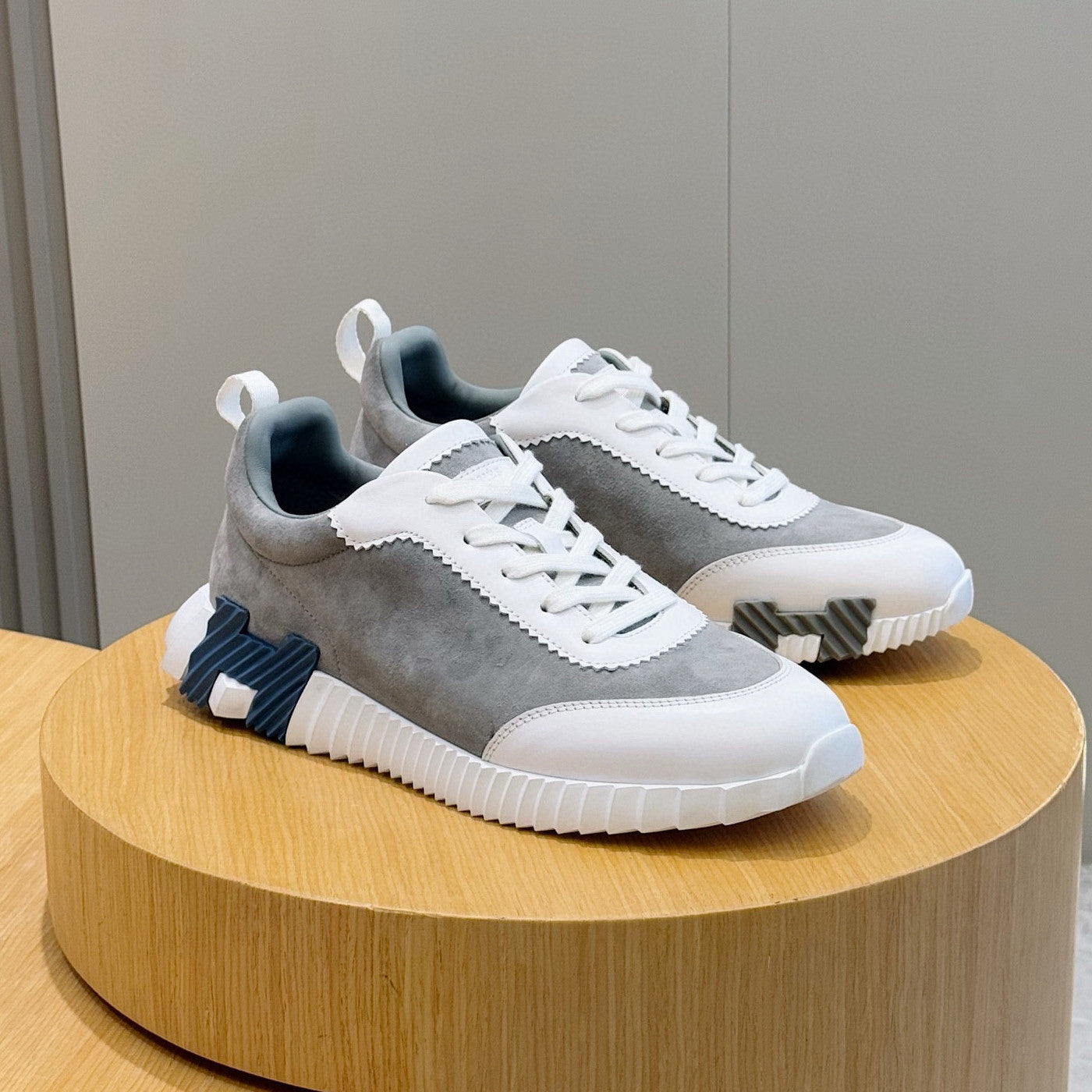 Hermes Men's Spring/Summer Fashion Casual Round Toe Lace Up Contrasting Color Suede Cowhide Low Top Sneakers #78237