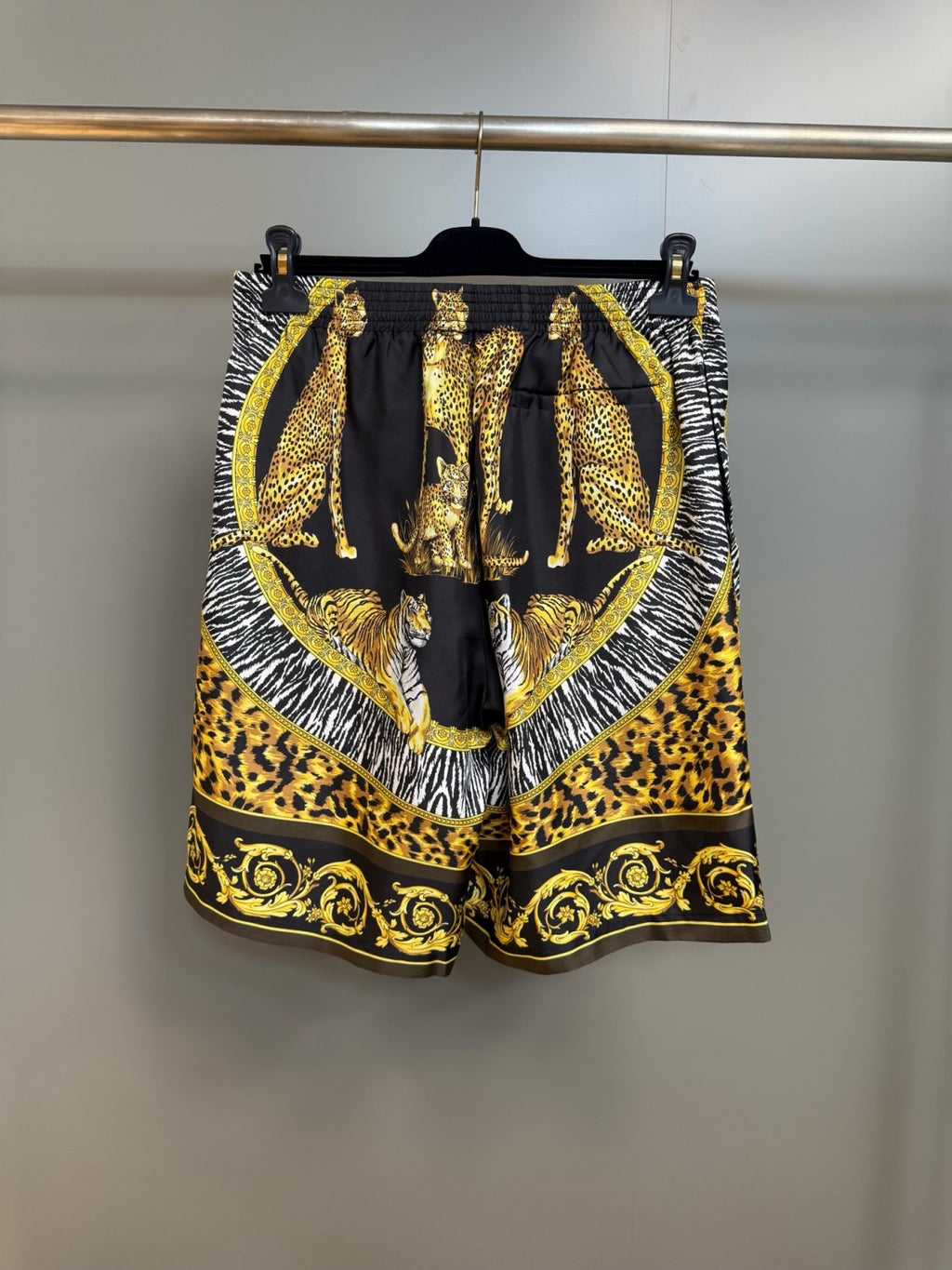 Versace Wild Cats Silk Lapel Shirt Shorts Set Men's Luxury Temperament Casual Single-breasted Shirt Elastic Waist Shorts Suit Set Ngvp #2444