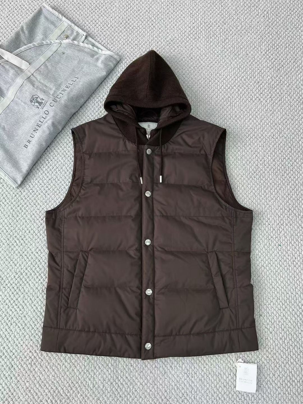 Brunello Cucinelli Men's Fall/Winter High-Street Color-Blocked Single-Breasted Solid Sleeveless Hooded Down Vest Ngvp #2321