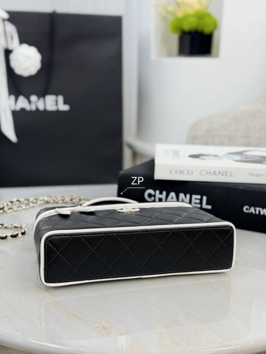 Chanel Panda LP Box #384204