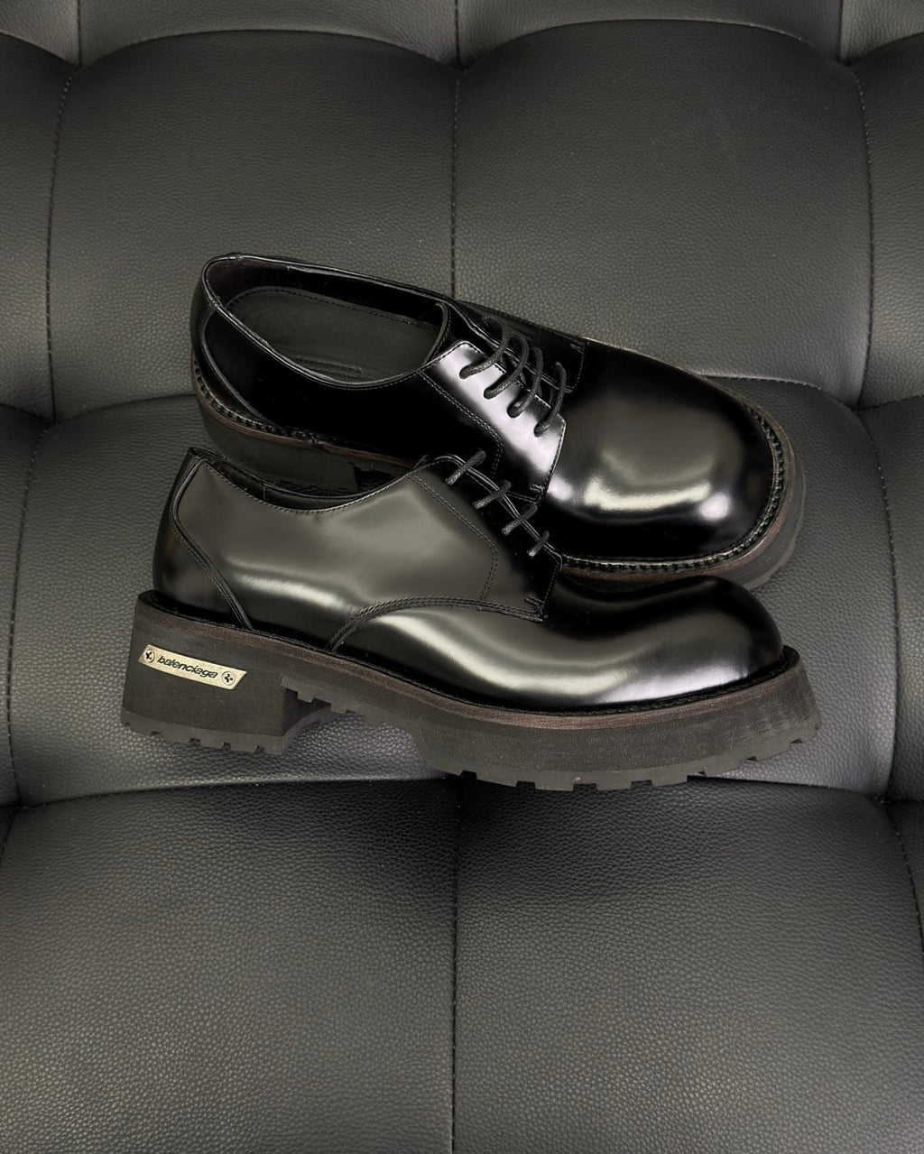 Balenciaga Venom Men's Derby Shoes #336090