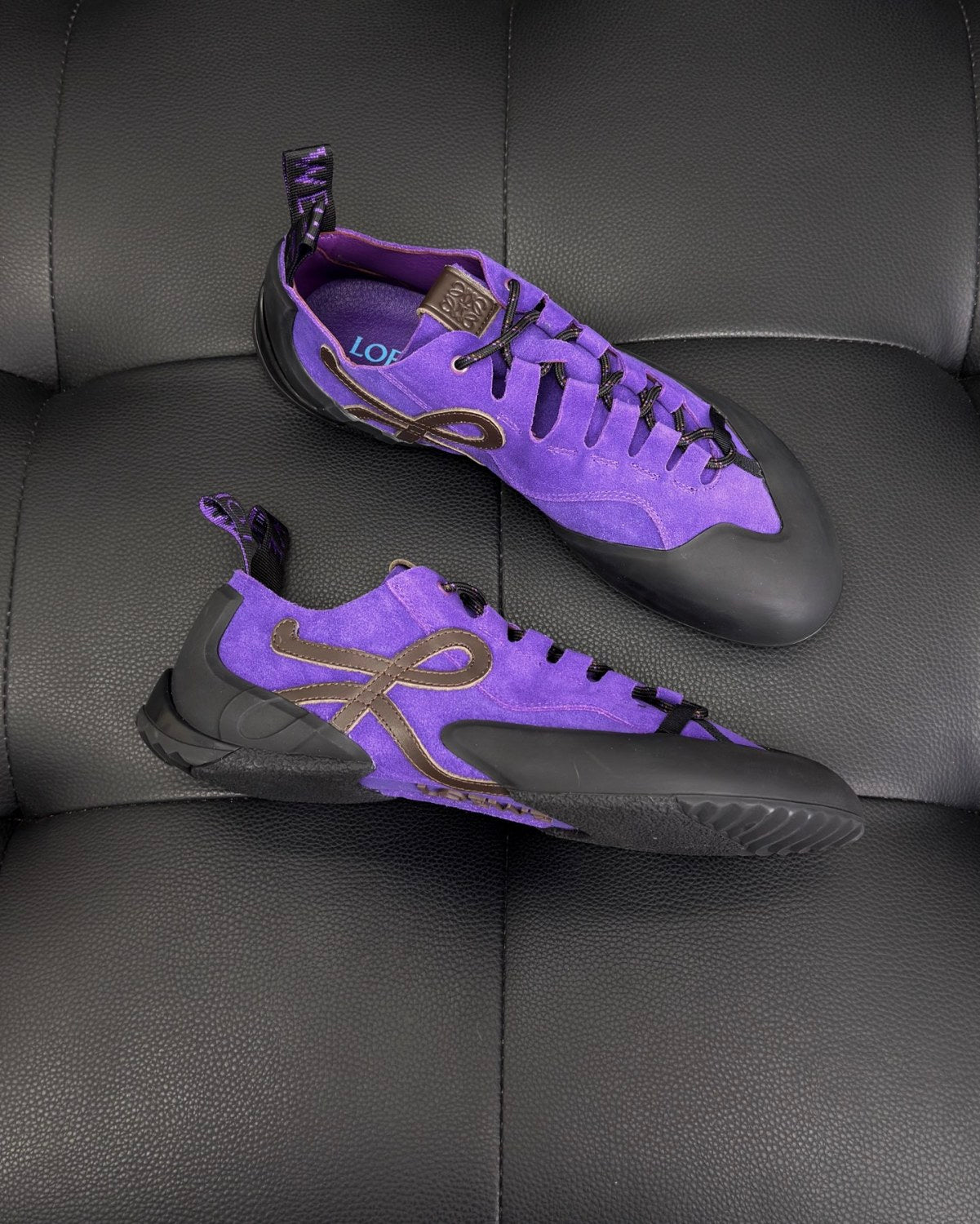 LOEWE Grip Sneaker in Calfskin Suede #381607