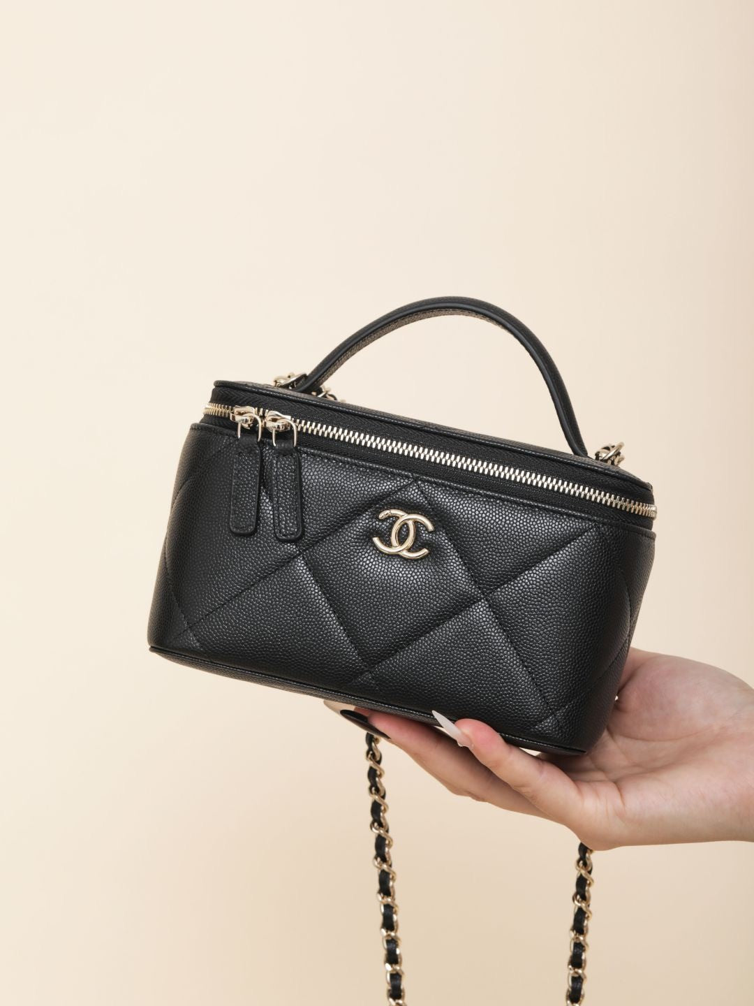 Chanel Long Vanity With Chain Grained Shiny Calfskin Gold Tone Metal Black #332777