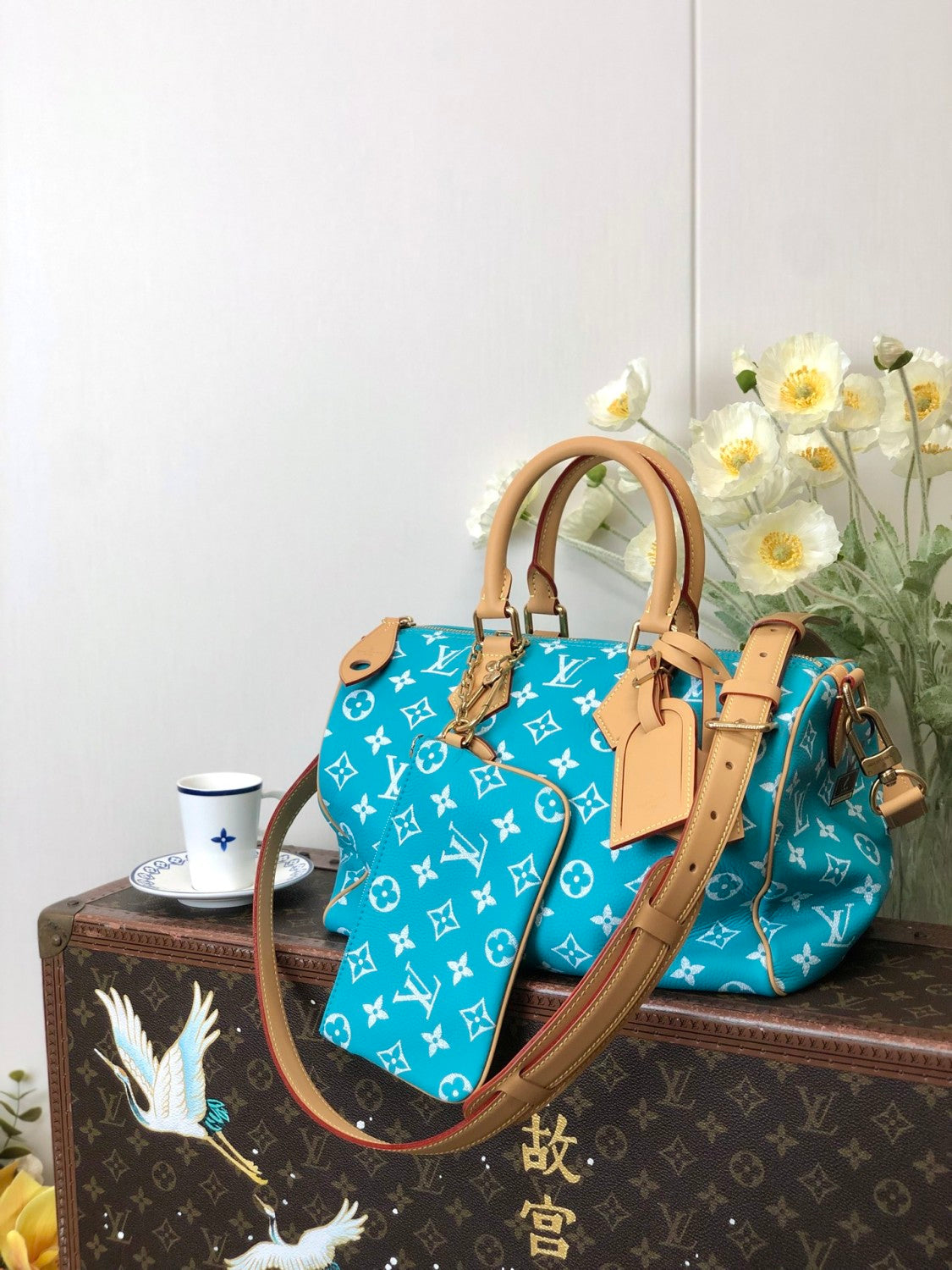 Louis Vuitton Women's Fashion Classic Lake Blue Logo Zipper Closure Leather Shoulder Bag Handbags In Small Medium And Large Sizes Crossbody Bag Bags #78664